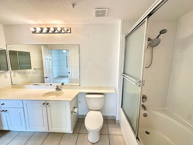 Building Photo - 2807 Veronia Dr