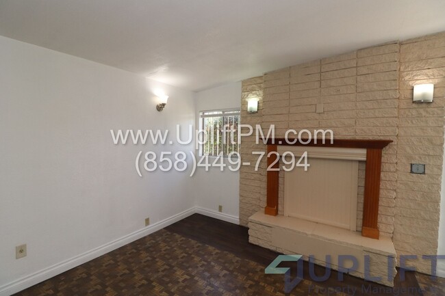 Building Photo - ** Holiday move in special** $1000 off 1st...