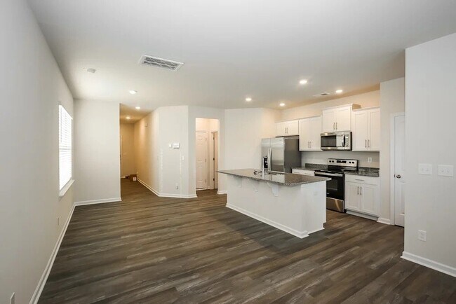 Building Photo - 11835 Brier Vlg Ln
