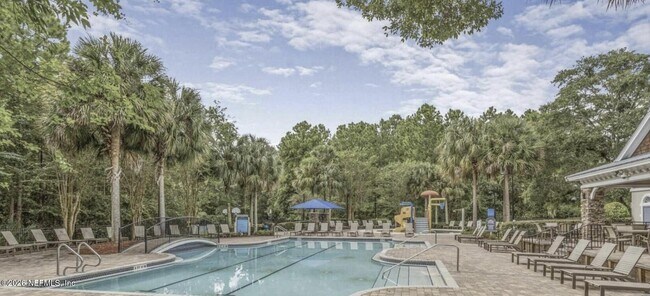 Building Photo - 1723 Forest Lake Cir W