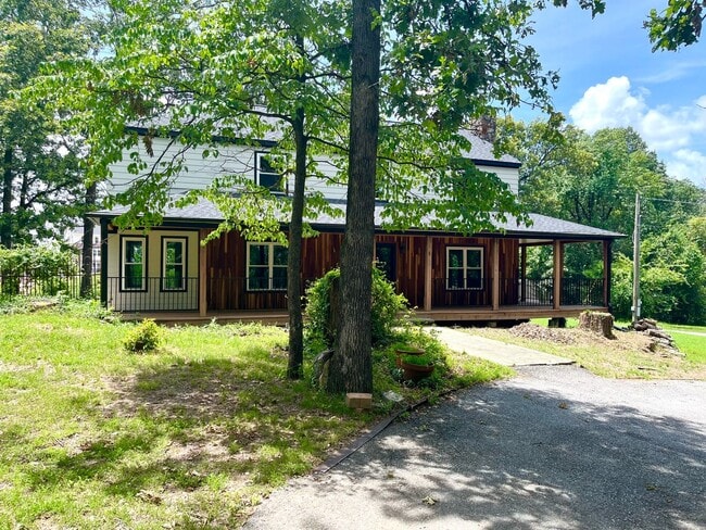 Building Photo - 4911 Bob Mills Rd