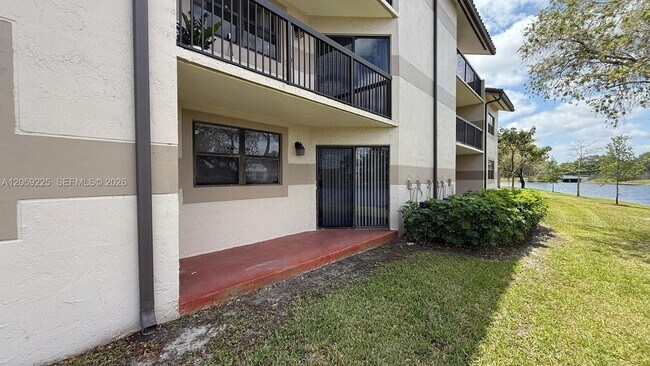 Building Photo - 9933 Nob Hill Ln
