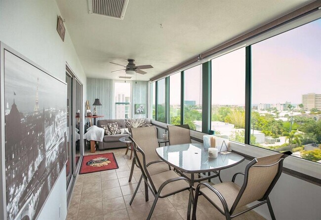 Building Photo - 1255 E Peppertree Dr