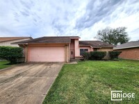 Building Photo - 6611 Glenray Dr