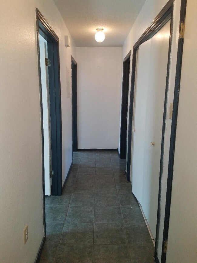 Building Photo - 4303 Revolution Rd