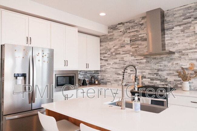 Building Photo - 2819 Jackson St