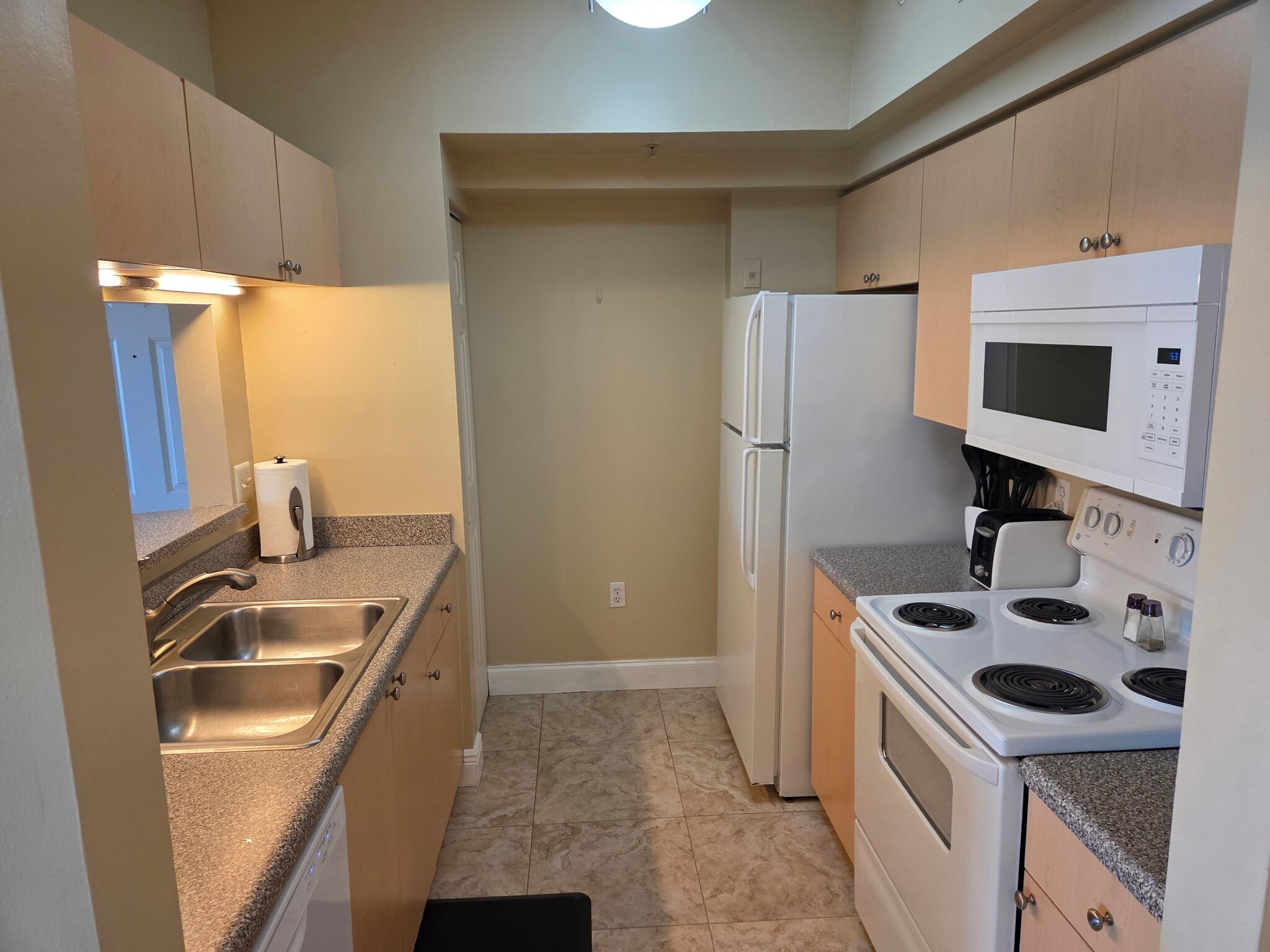 Building Photo - 1235 Reserve Way