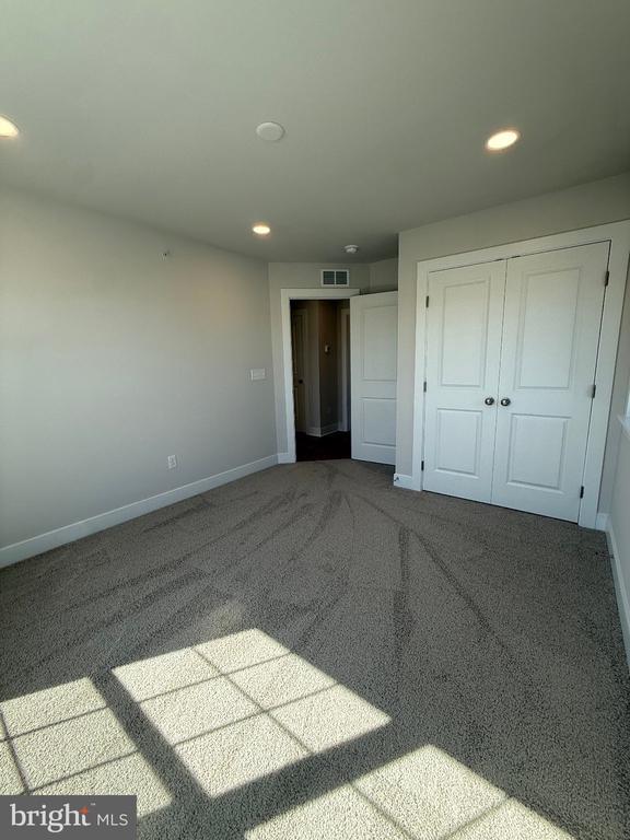 Building Photo - 4127 Ridgeview Ave