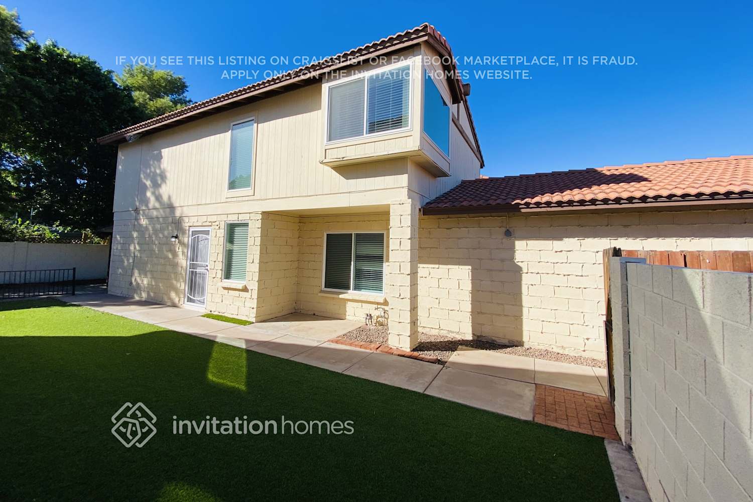 Building Photo - 2733 W Estrella Dr