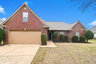 Building Photo - 2785 Pinnacle Dr