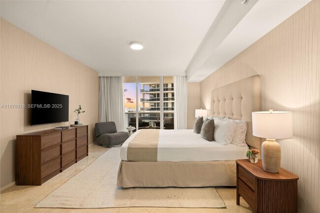 Building Photo - 1830 S Ocean Dr