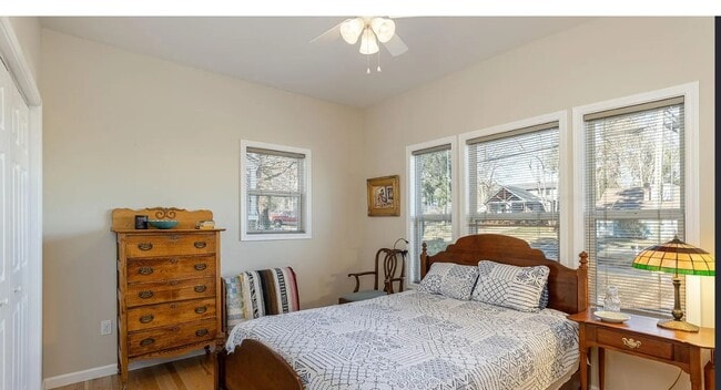 Building Photo - 477 Probart St