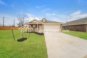 Building Photo - 11721 SW 36th St