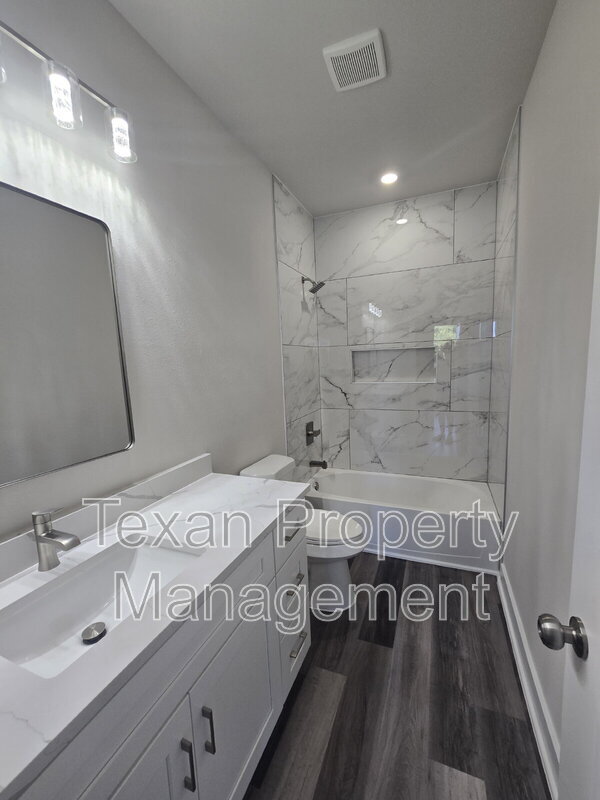 Building Photo - 3505 Brazos River Dr