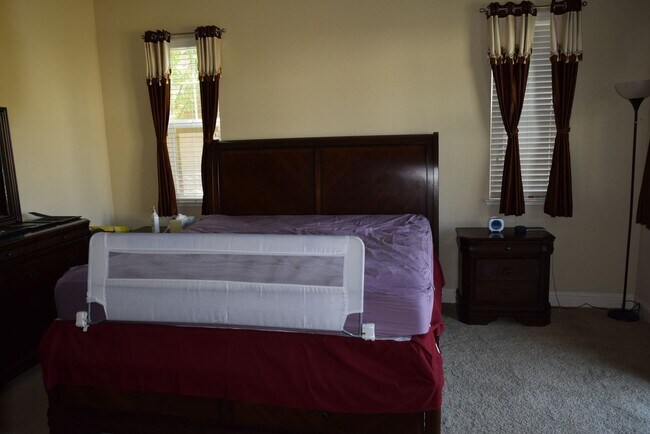 Building Photo - Gorgeous Newer 4 Bedroom in Highly sought after Riata Empire Ranch Community!