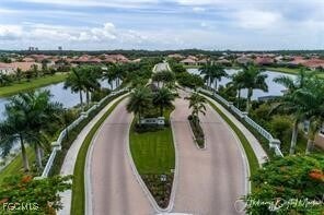 Building Photo - 2969 Royal Gardens Ave