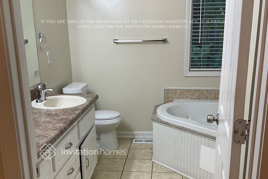 Building Photo - 608 Caliber Ct