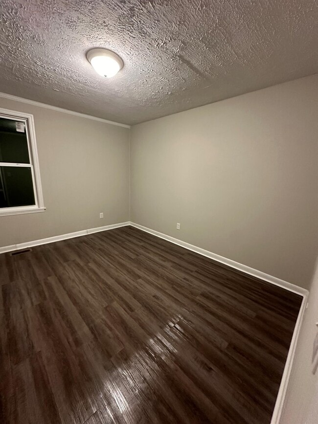 Building Photo - 508 Cedarmont Dr