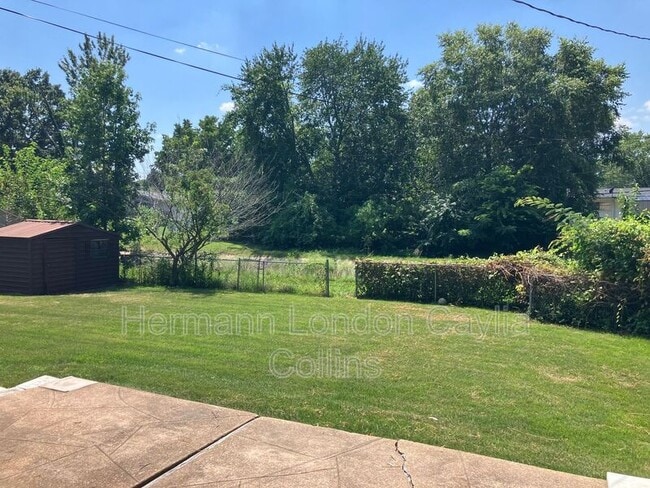 Building Photo - 1310 Leisure Dr