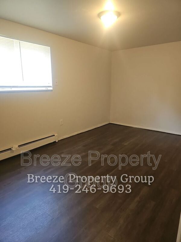 Building Photo - 1205 Moran Ave