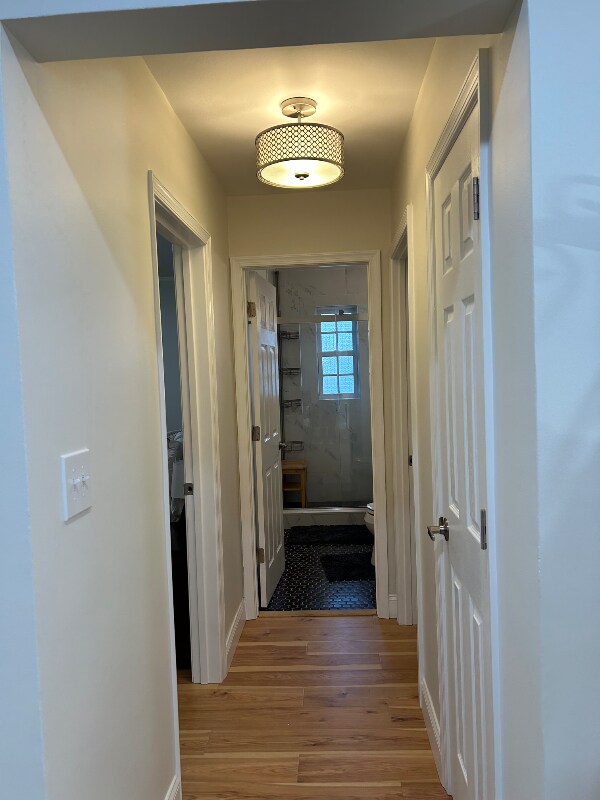 Building Photo - 1734 W Abingdon Dr