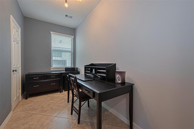 Building Photo - 6142 Harmony Park Lane