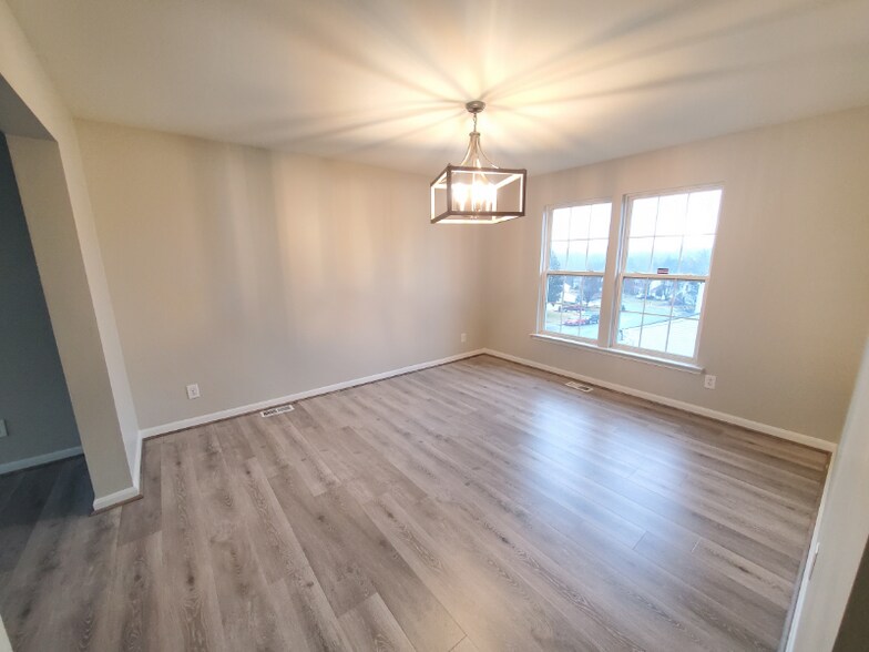 Building Photo - 1 Dartmouth Ave