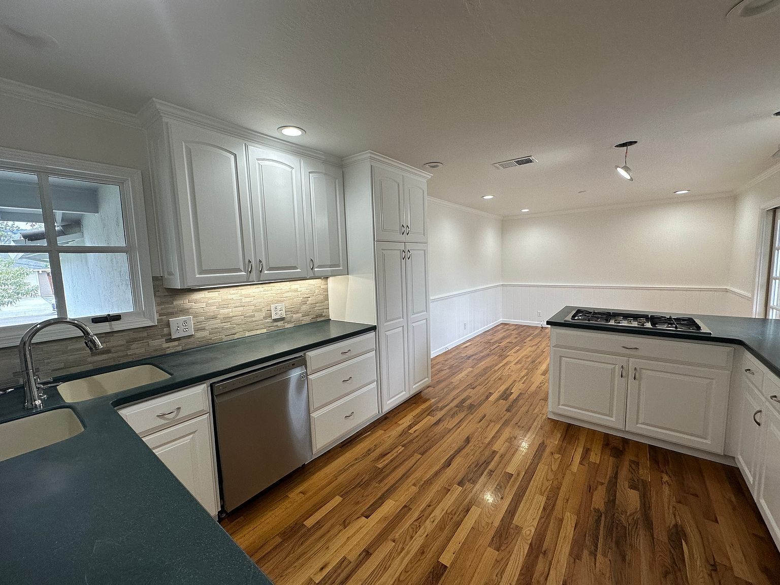 Building Photo - 575 Modoc Ct