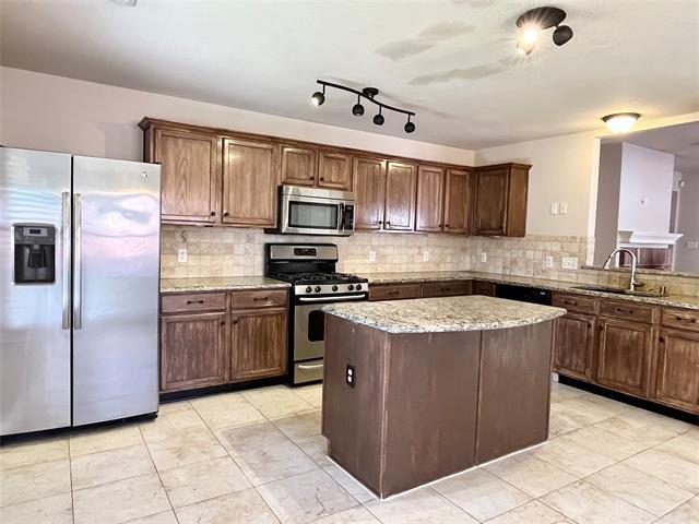 Building Photo - 2805 Nandina St