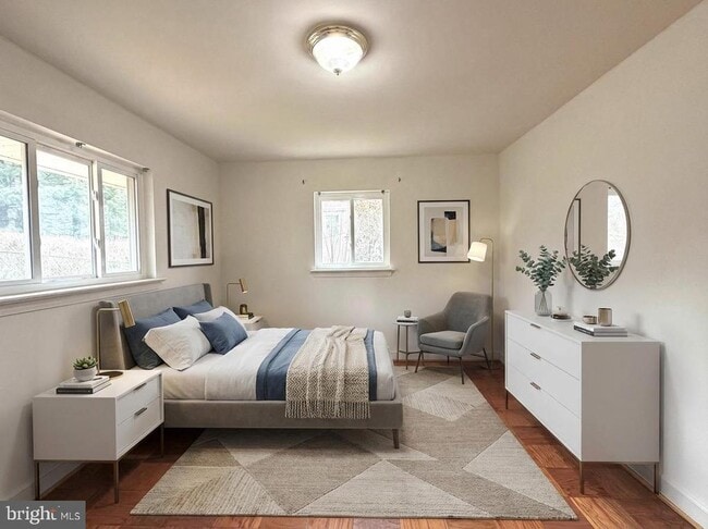 Building Photo - 2121 Patrick Henry Dr