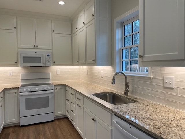 Building Photo - 861 Hickory Dr SW