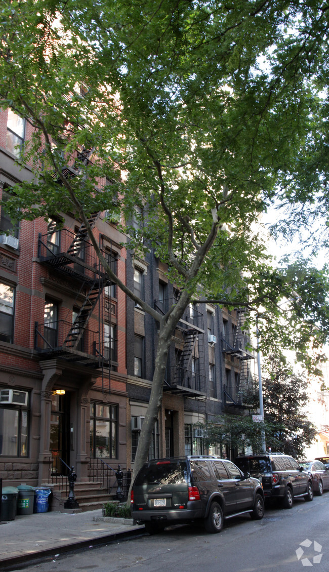 Building Photo - 214 East 85th Street