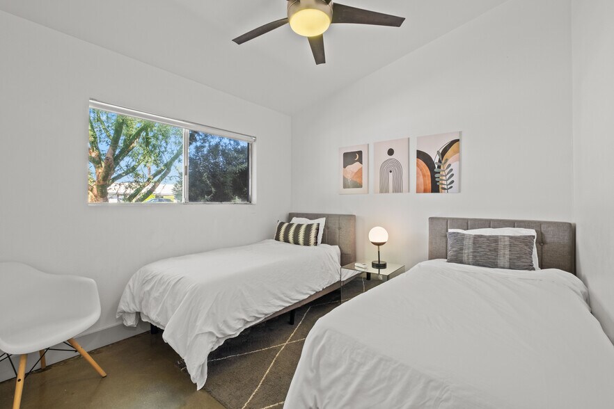 Building Photo - 41500 Maroon Town Dr