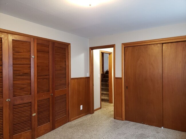 Building Photo - 4 bed / 1 bath 2 car garage home available...