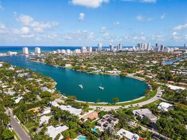 Building Photo - 1223 Jackson St