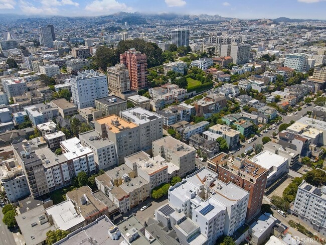 Building Photo - 1856 Pacific Ave