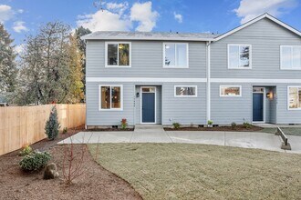 Building Photo - 2 Weeks Free W Approved Application by 08/...