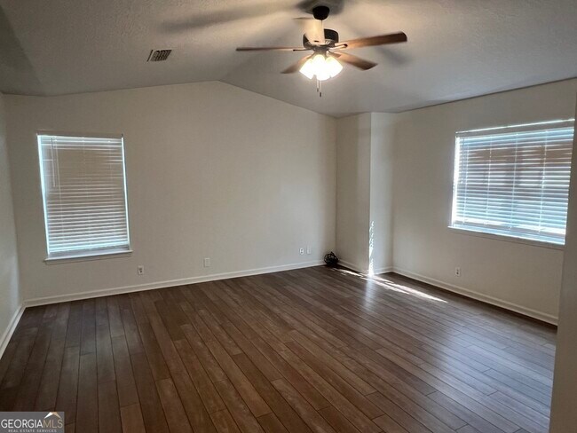 Building Photo - 308 Maggie Way
