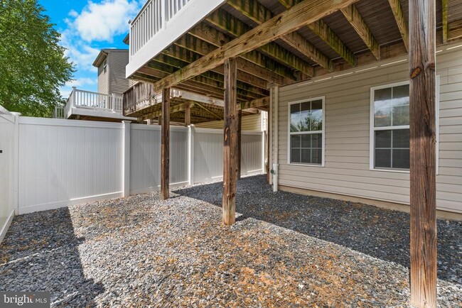 Building Photo - 7258 Mockingbird Cir