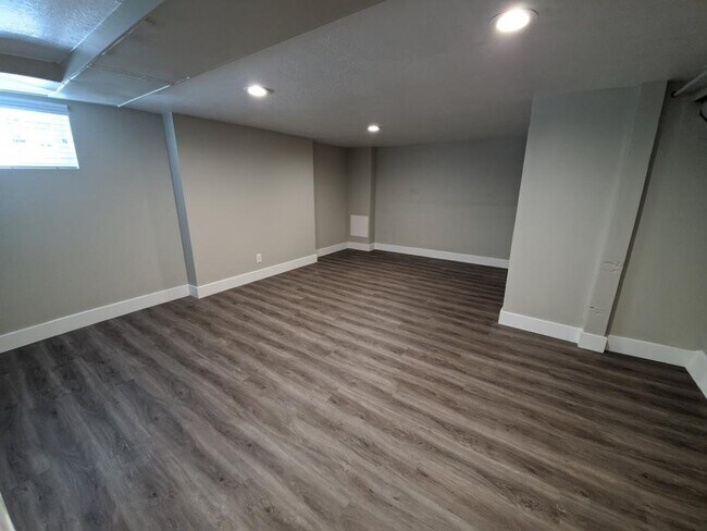 Building Photo - 2070 Monroe Blvd
