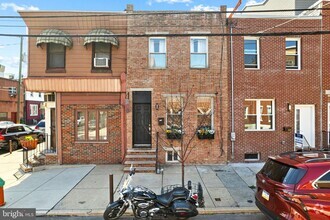 Building Photo - 1228 S 22nd St