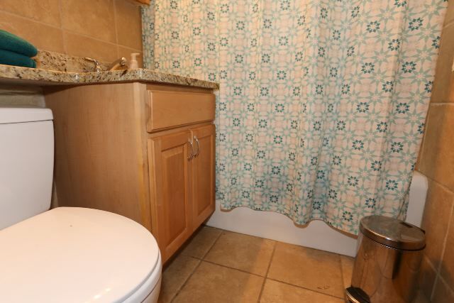 Building Photo - 5535 N Campbell Ave