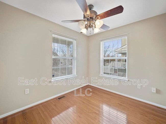 Building Photo - 238 Merrbaugh Dr