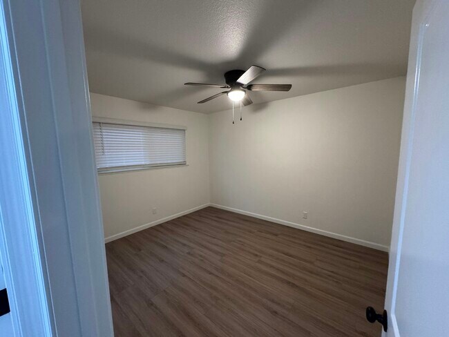 Building Photo - 2118 N Glenn Ave