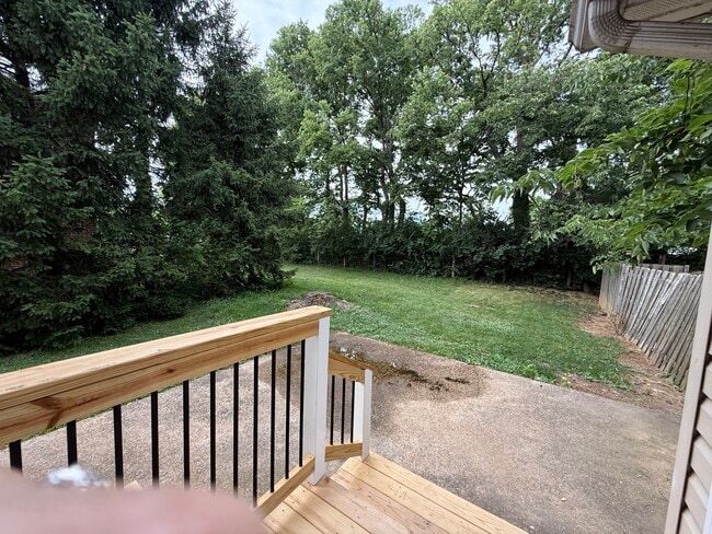 Building Photo - 1014 Bridle Ct