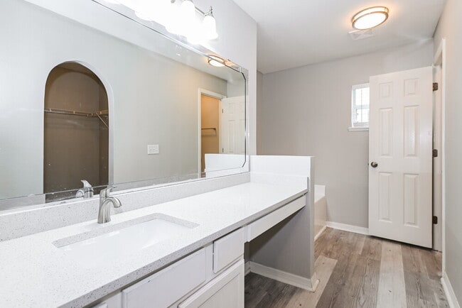 Building Photo - 4139 Woodley Creek Rd