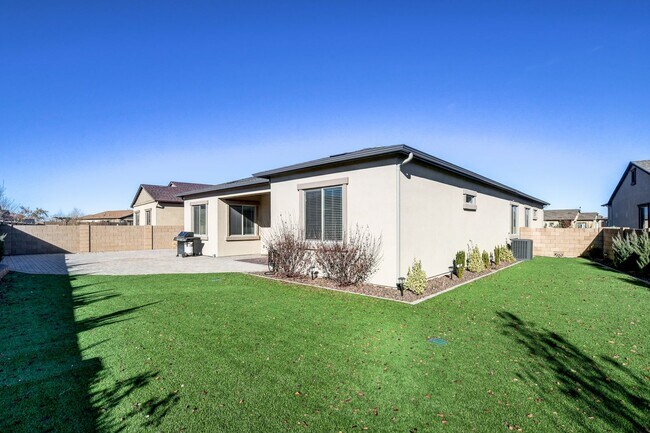 Building Photo - Home for rent in Prescott Valley!