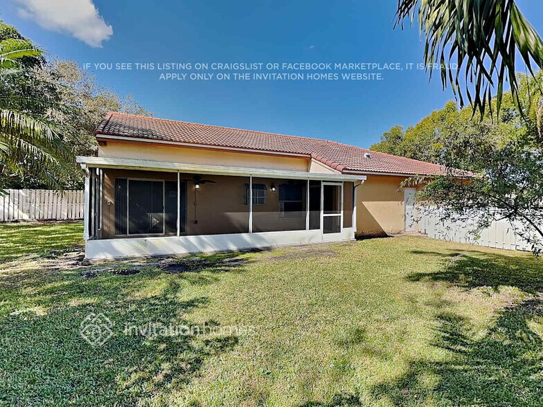 Building Photo - 1001 NW 125th Terrace