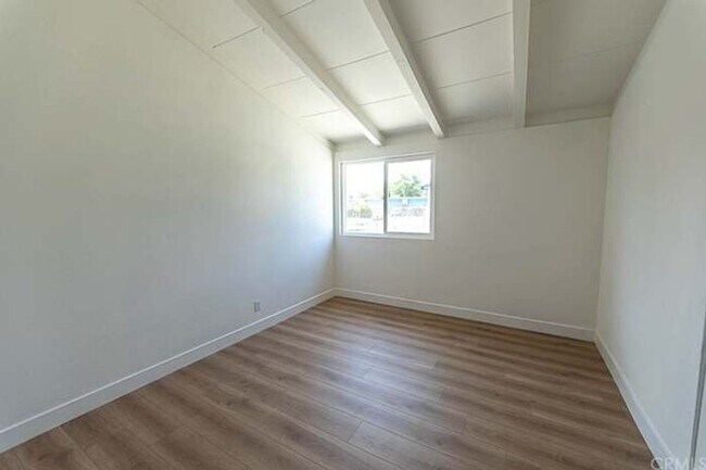 Building Photo - 3 Bedroom Single Family Home near Cal Poly...