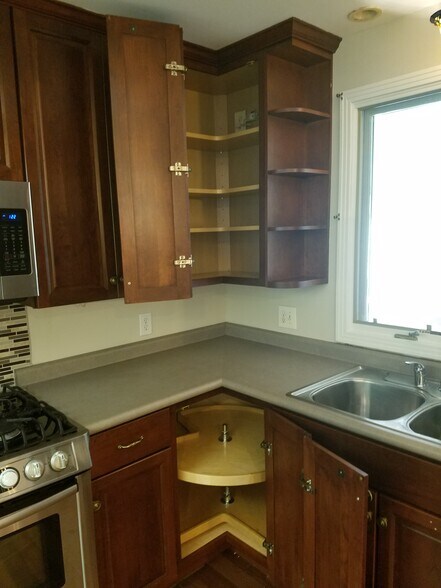 Building Photo - 665 Harpeth Bend Dr